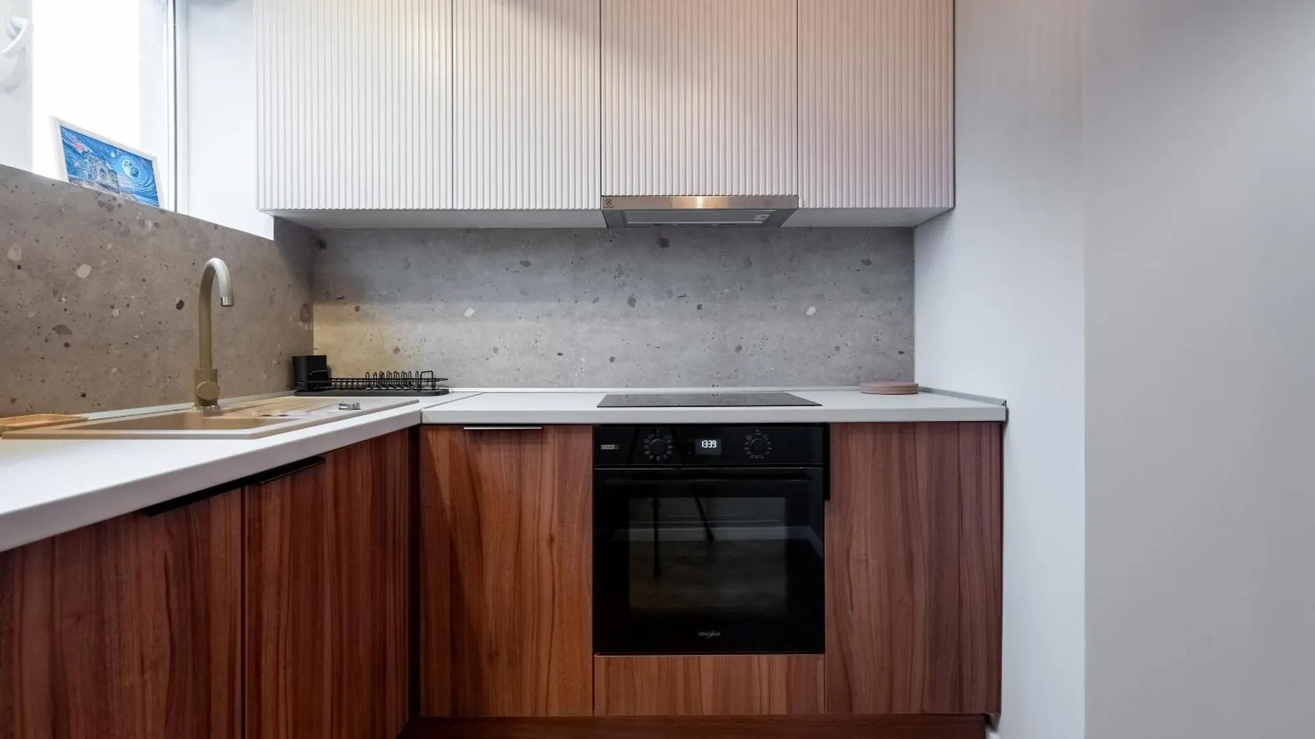 Ultracentral Near Old Town, Cismigiu And Victoriei - Cozy, Quiet And Modern Apartment Wt Sunny Balcony Bucarest